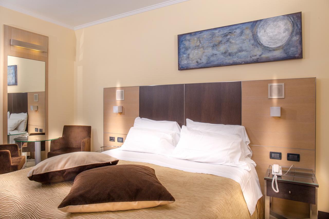 Hotel Imperial Сан Бенедето дел Тронто Екстериор снимка