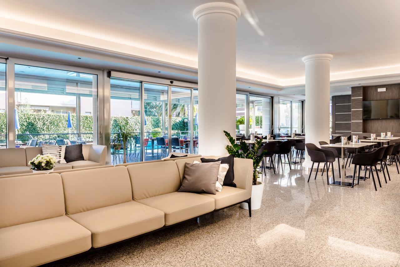 Hotel Imperial Сан Бенедето дел Тронто Екстериор снимка