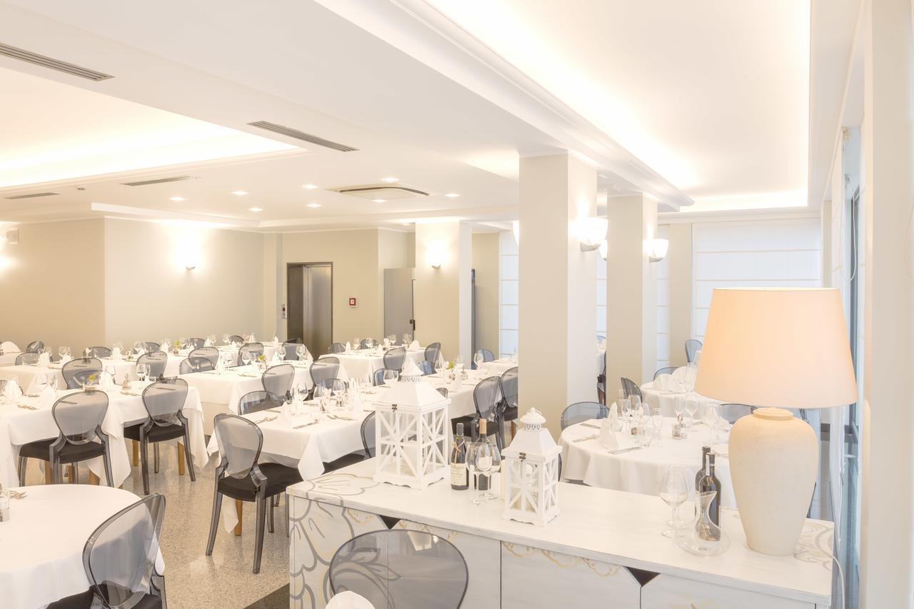 Hotel Imperial Сан Бенедето дел Тронто Екстериор снимка