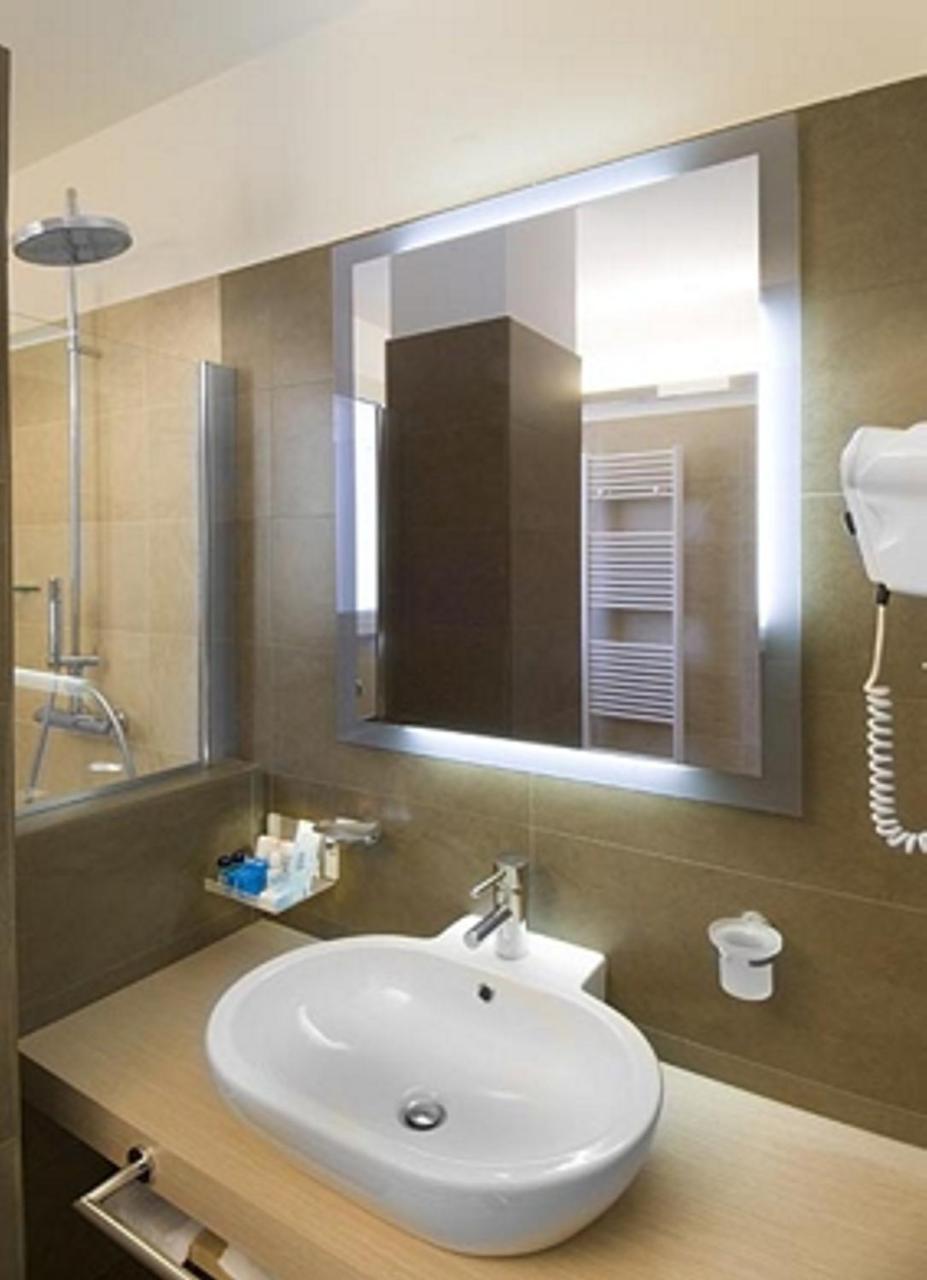 Hotel Imperial Сан Бенедето дел Тронто Стая снимка